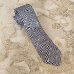 MEXX 100% Silk Houndstooth Skinny Tie